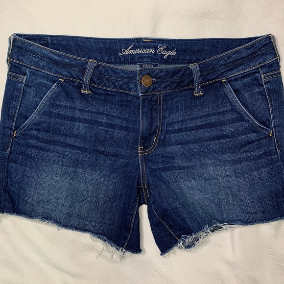 American Eagle Stretch Denim Shorts Size 14 - Picture 1 of 6